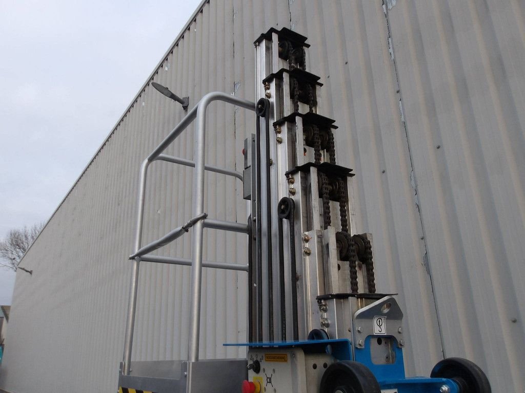 Teleskoparbeitsbühne des Typs Genie AWP-30S, Gebrauchtmaschine in Antwerpen (Bild 11)