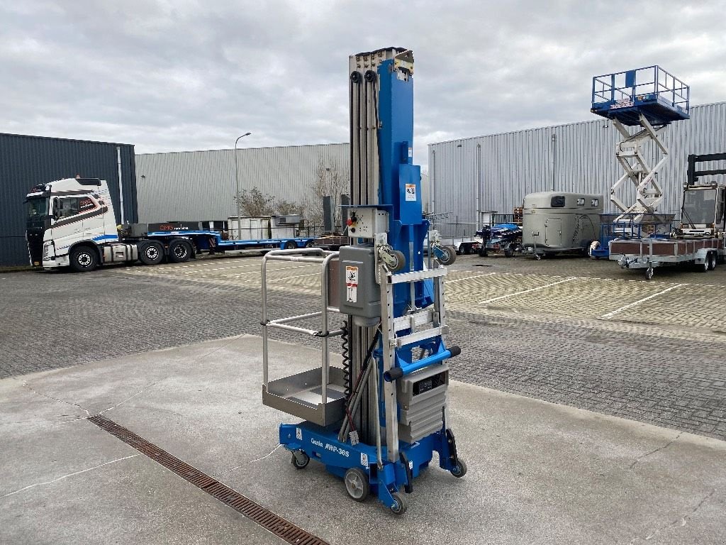 Teleskoparbeitsbühne des Typs Genie AWP 36, Hoogwerker, 13 meter, Neumaschine in Heijen (Bild 4)