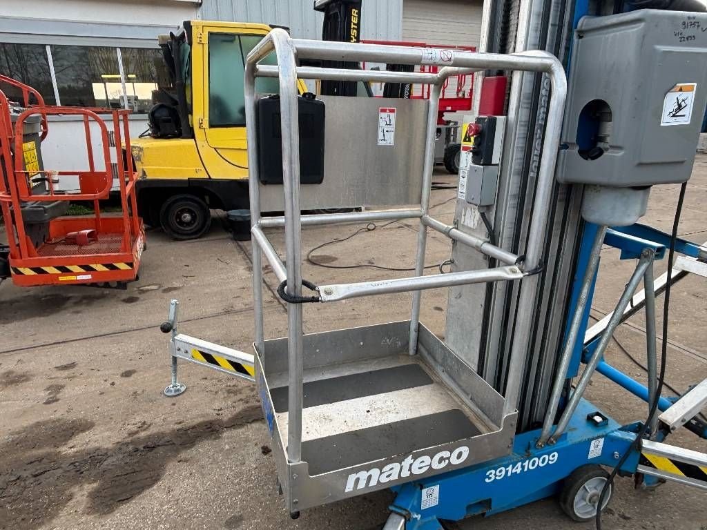 Teleskoparbeitsbühne tipa Genie AWP40S masthoogwerker 14 m hoogwerker, Gebrauchtmaschine u Hooge mierde (Slika 11)