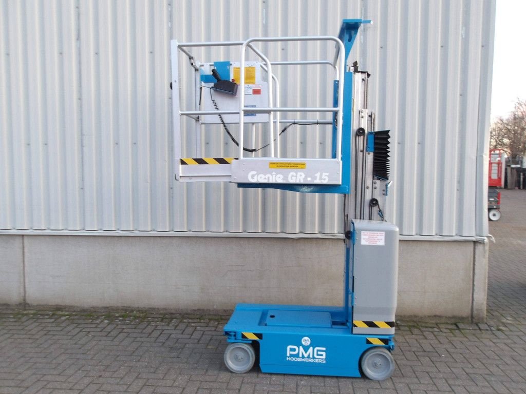 Teleskoparbeitsbühne del tipo Genie GR-15, Gebrauchtmaschine In Antwerpen (Immagine 11)