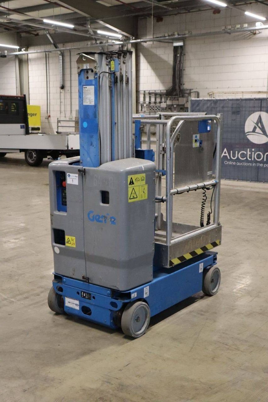 Teleskoparbeitsbühne του τύπου Genie GR-20, Gebrauchtmaschine σε Antwerpen (Φωτογραφία 7)