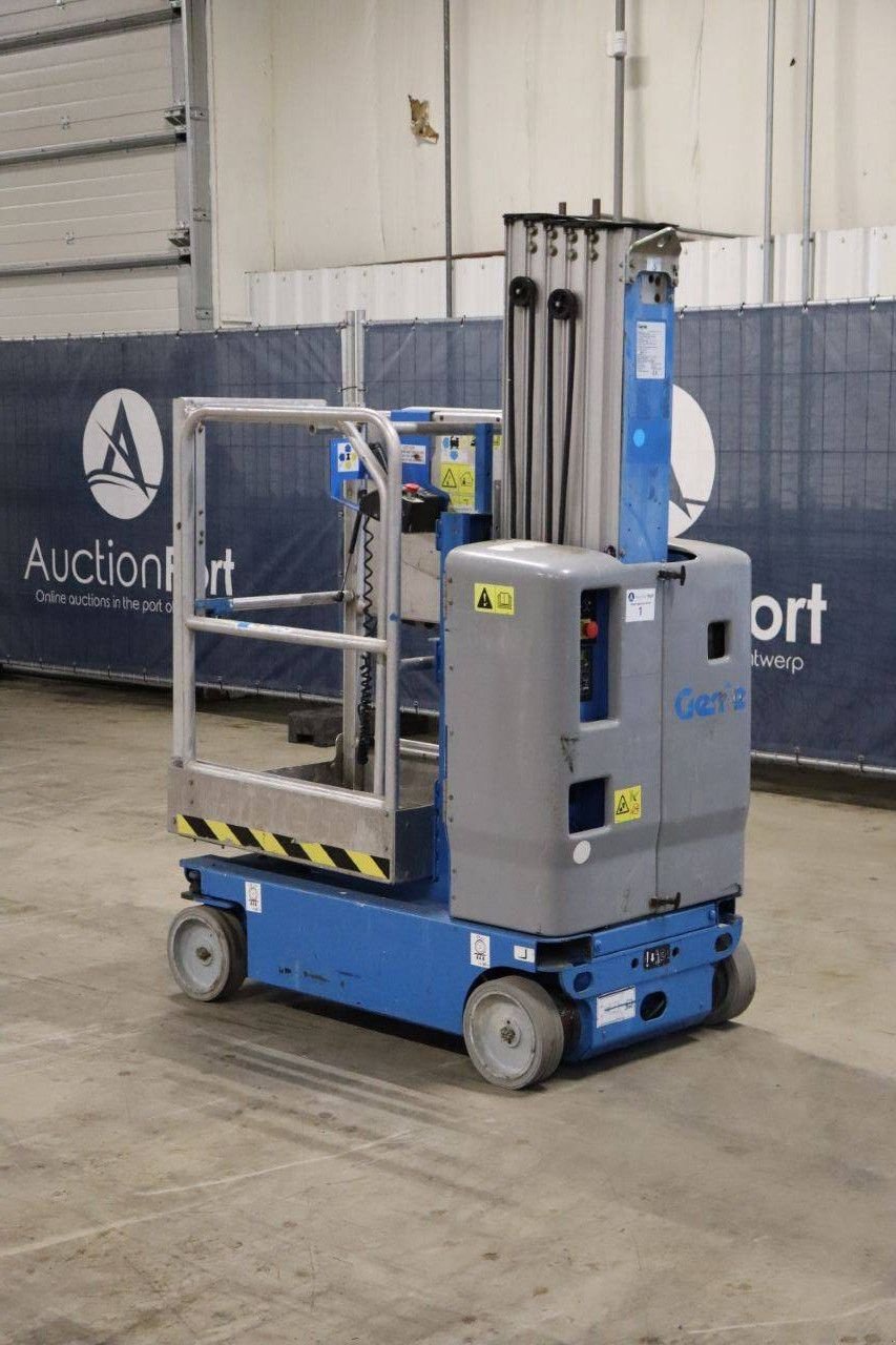 Teleskoparbeitsbühne του τύπου Genie GR-20, Gebrauchtmaschine σε Antwerpen (Φωτογραφία 4)