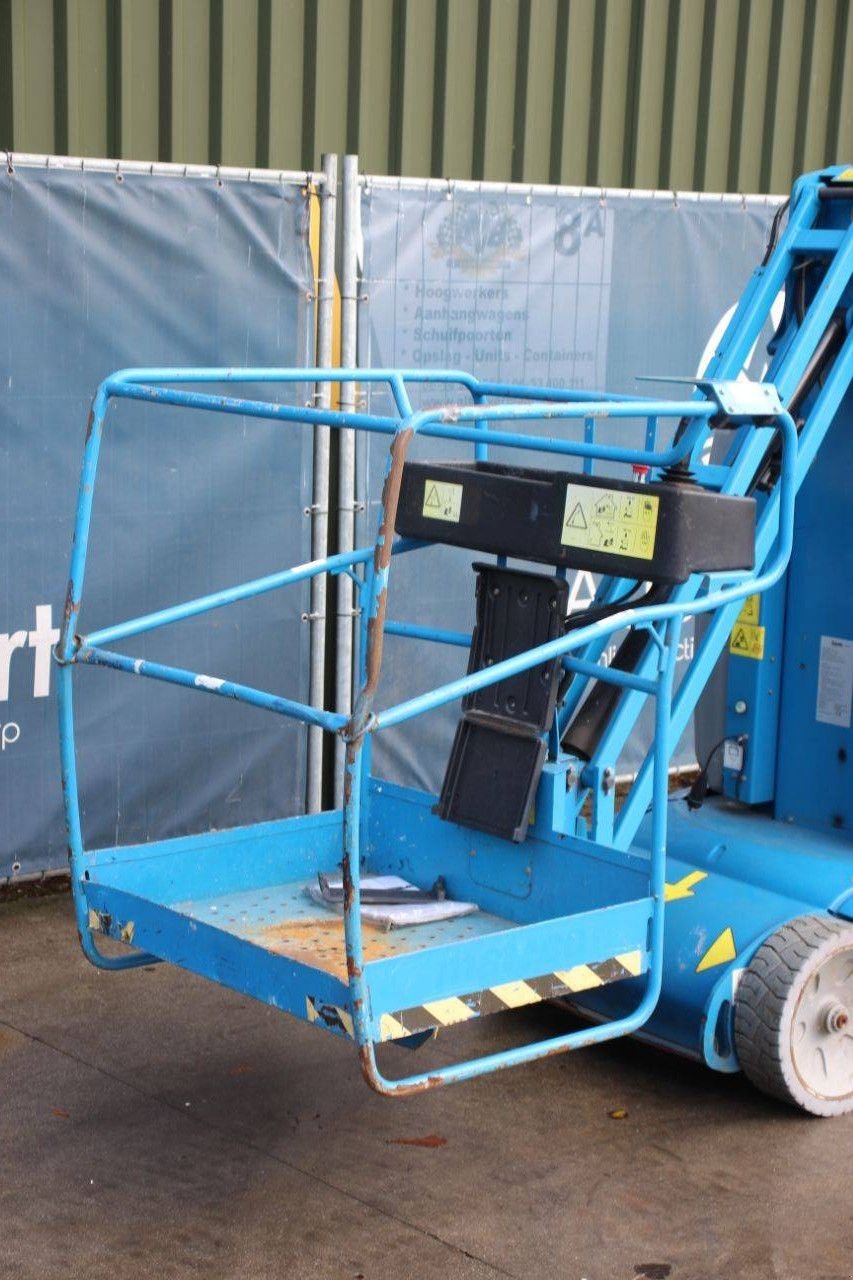 Teleskoparbeitsbühne del tipo Genie GR-26J, Gebrauchtmaschine en Antwerpen (Imagen 10)