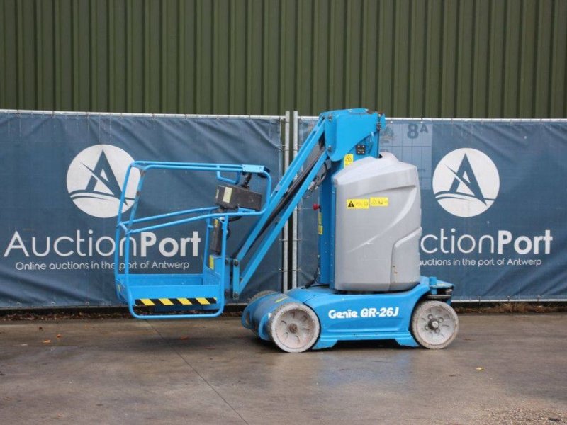 Teleskoparbeitsbühne Türe ait Genie GR-26J, Gebrauchtmaschine içinde Antwerpen (resim 1)