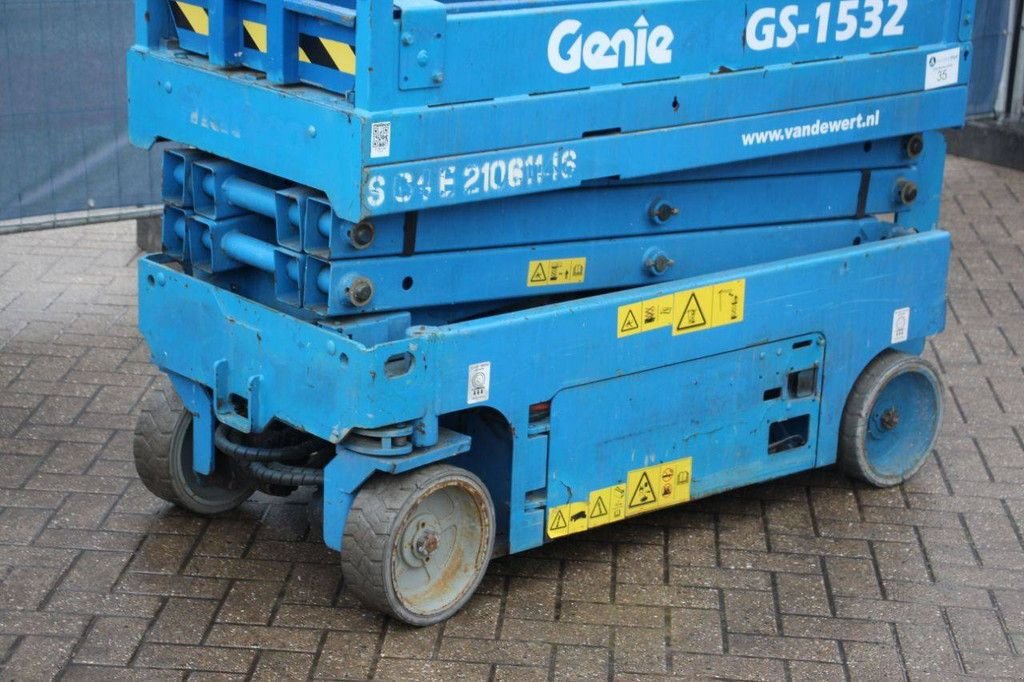 Teleskoparbeitsbühne del tipo Genie GS-1532, Gebrauchtmaschine en Antwerpen (Imagen 10)