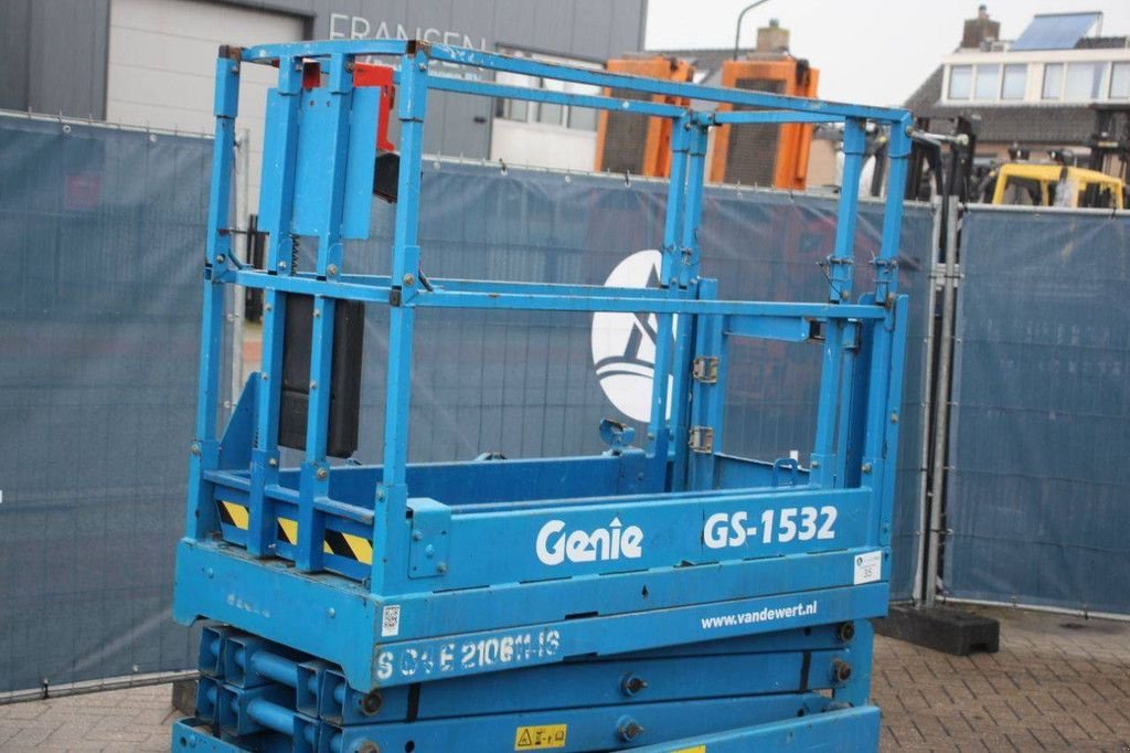 Teleskoparbeitsbühne del tipo Genie GS-1532, Gebrauchtmaschine en Antwerpen (Imagen 11)