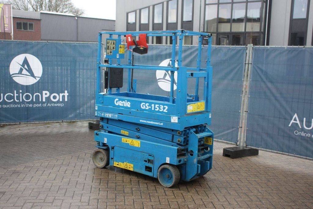 Teleskoparbeitsbühne del tipo Genie GS-1532, Gebrauchtmaschine en Antwerpen (Imagen 3)