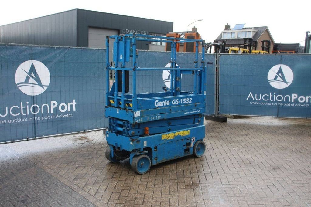 Teleskoparbeitsbühne del tipo Genie GS-1532, Gebrauchtmaschine en Antwerpen (Imagen 9)
