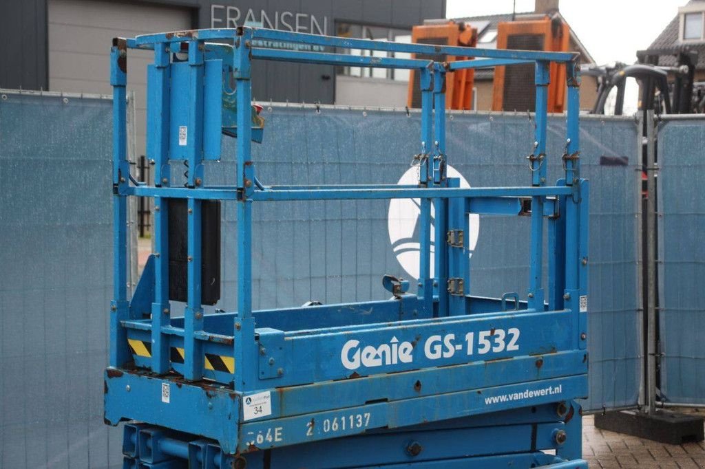 Teleskoparbeitsbühne del tipo Genie GS-1532, Gebrauchtmaschine en Antwerpen (Imagen 11)