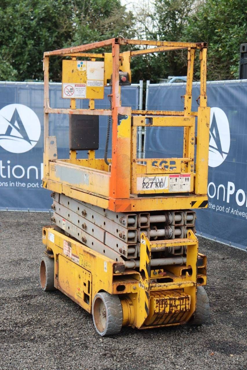 Teleskoparbeitsbühne типа Genie GS-1932, Gebrauchtmaschine в Antwerpen (Фотография 4)