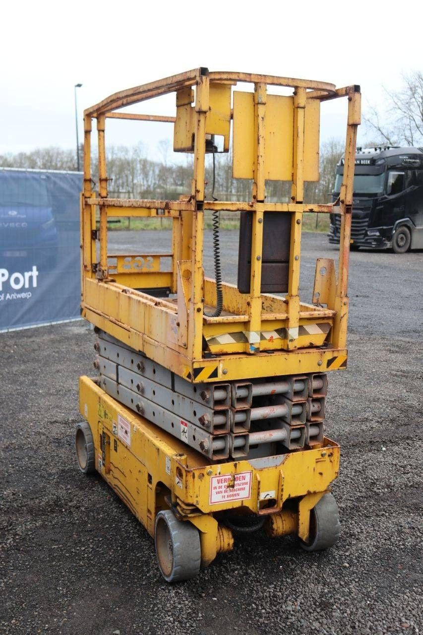 Teleskoparbeitsbühne типа Genie GS-1932, Gebrauchtmaschine в Antwerpen (Фотография 8)