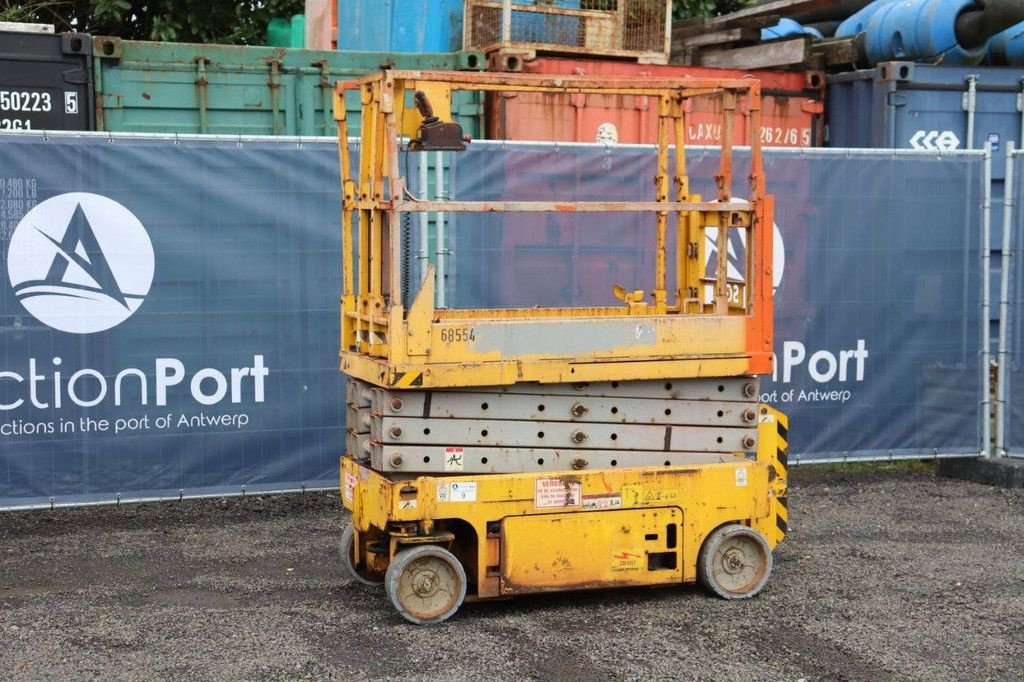 Teleskoparbeitsbühne типа Genie GS-1932, Gebrauchtmaschine в Antwerpen (Фотография 1)