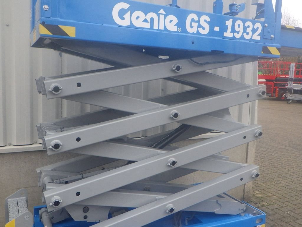 Teleskoparbeitsbühne типа Genie GS-1932, Gebrauchtmaschine в Antwerpen (Фотография 10)