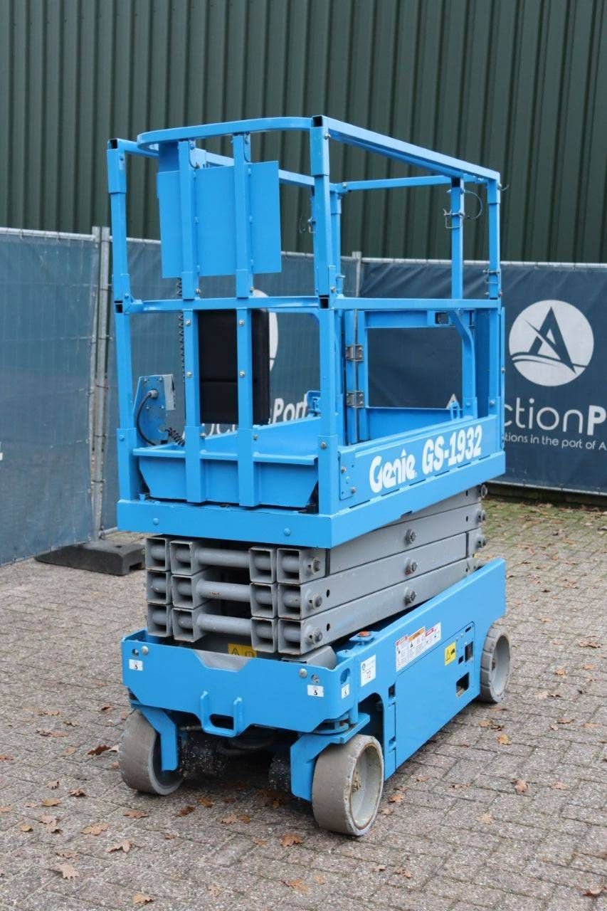 Teleskoparbeitsbühne typu Genie GS-1932, Gebrauchtmaschine v Antwerpen (Obrázek 10)