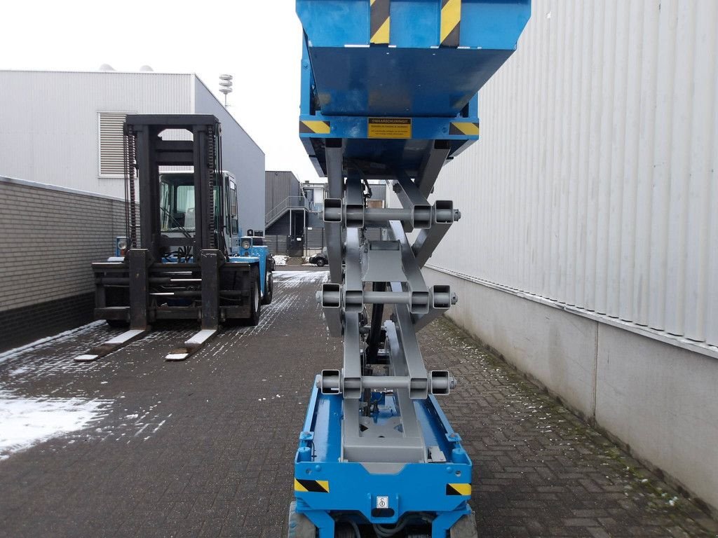 Teleskoparbeitsbühne del tipo Genie GS-1932, Gebrauchtmaschine In Antwerpen (Immagine 9)