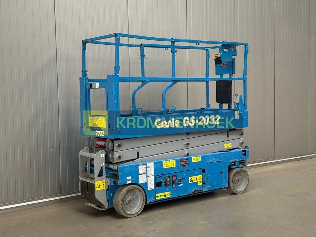 Teleskoparbeitsbühne типа Genie GS 2032, Gebrauchtmaschine в Apeldoorn (Фотография 8)