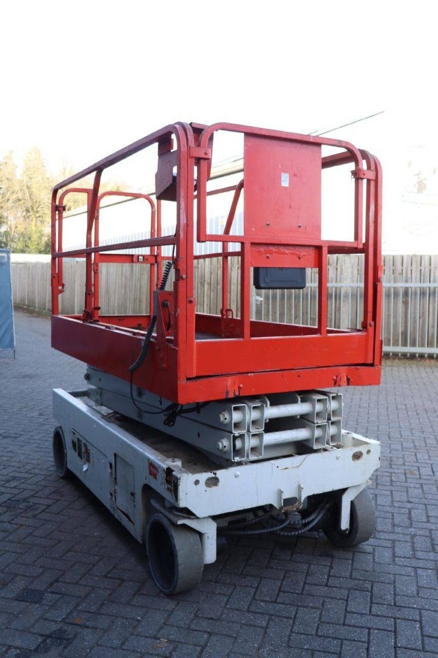 Teleskoparbeitsbühne del tipo Genie GS-2046, Gebrauchtmaschine In Antwerpen (Immagine 8)