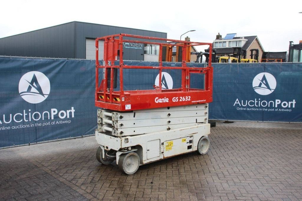 Teleskoparbeitsbühne van het type Genie GS 2632, Gebrauchtmaschine in Antwerpen (Foto 9)