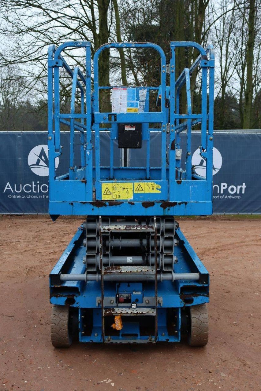 Teleskoparbeitsbühne Türe ait Genie GS-2646, Gebrauchtmaschine içinde Antwerpen (resim 9)