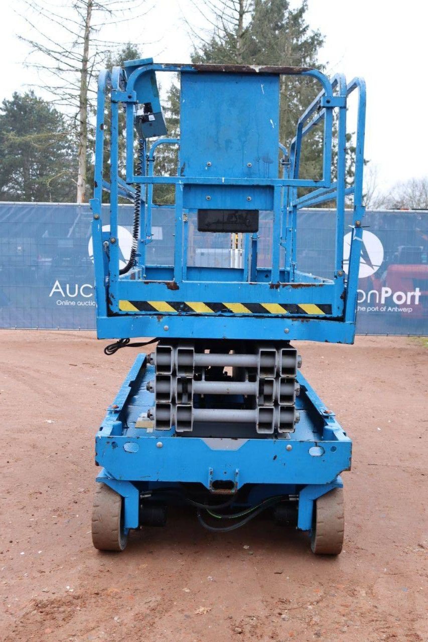 Teleskoparbeitsbühne Türe ait Genie GS-2646, Gebrauchtmaschine içinde Antwerpen (resim 5)