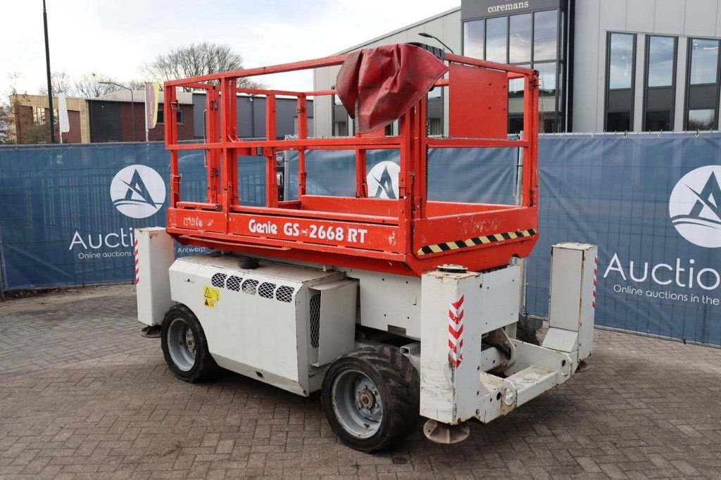 Teleskoparbeitsbühne del tipo Genie GS-2668 RT, Gebrauchtmaschine en Antwerpen (Imagen 4)