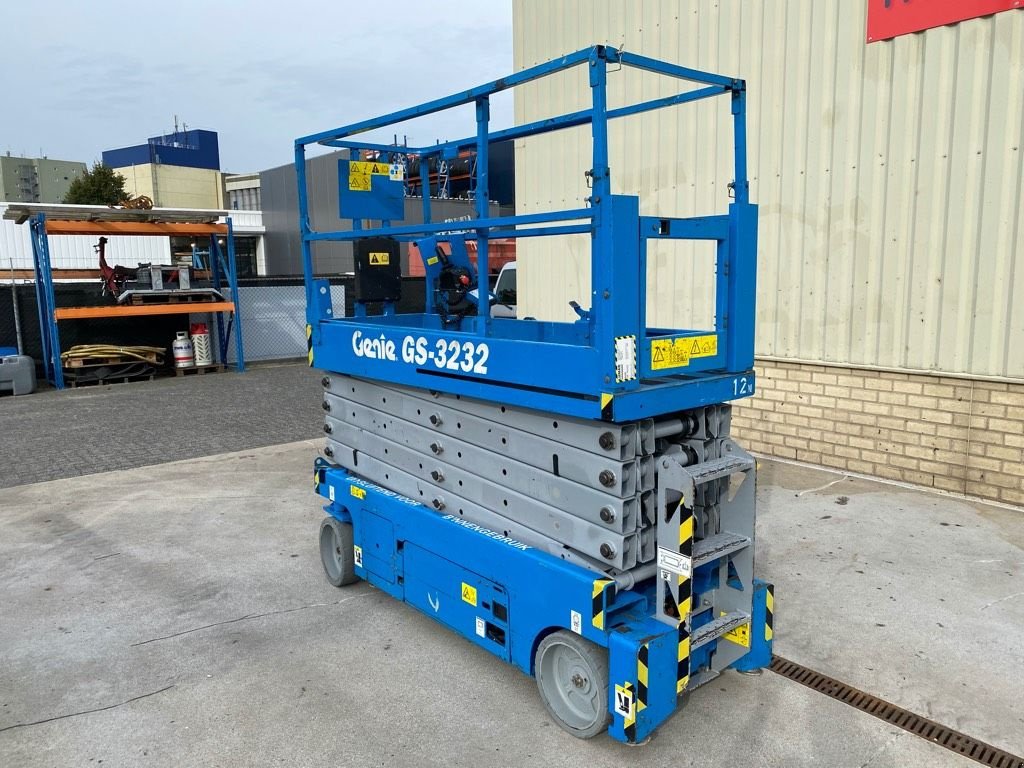 Teleskoparbeitsbühne del tipo Genie GS 3232, Schaar Hoogwerker, 12 meter, Gebrauchtmaschine In Heijen (Immagine 9)