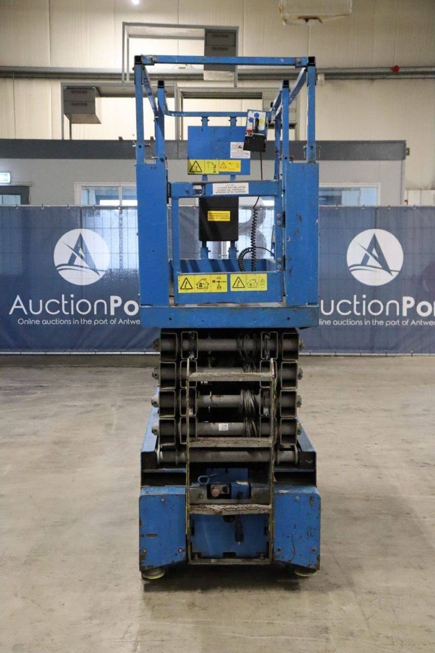 Teleskoparbeitsbühne typu Genie GS-3232, Gebrauchtmaschine w Antwerpen (Zdjęcie 9)