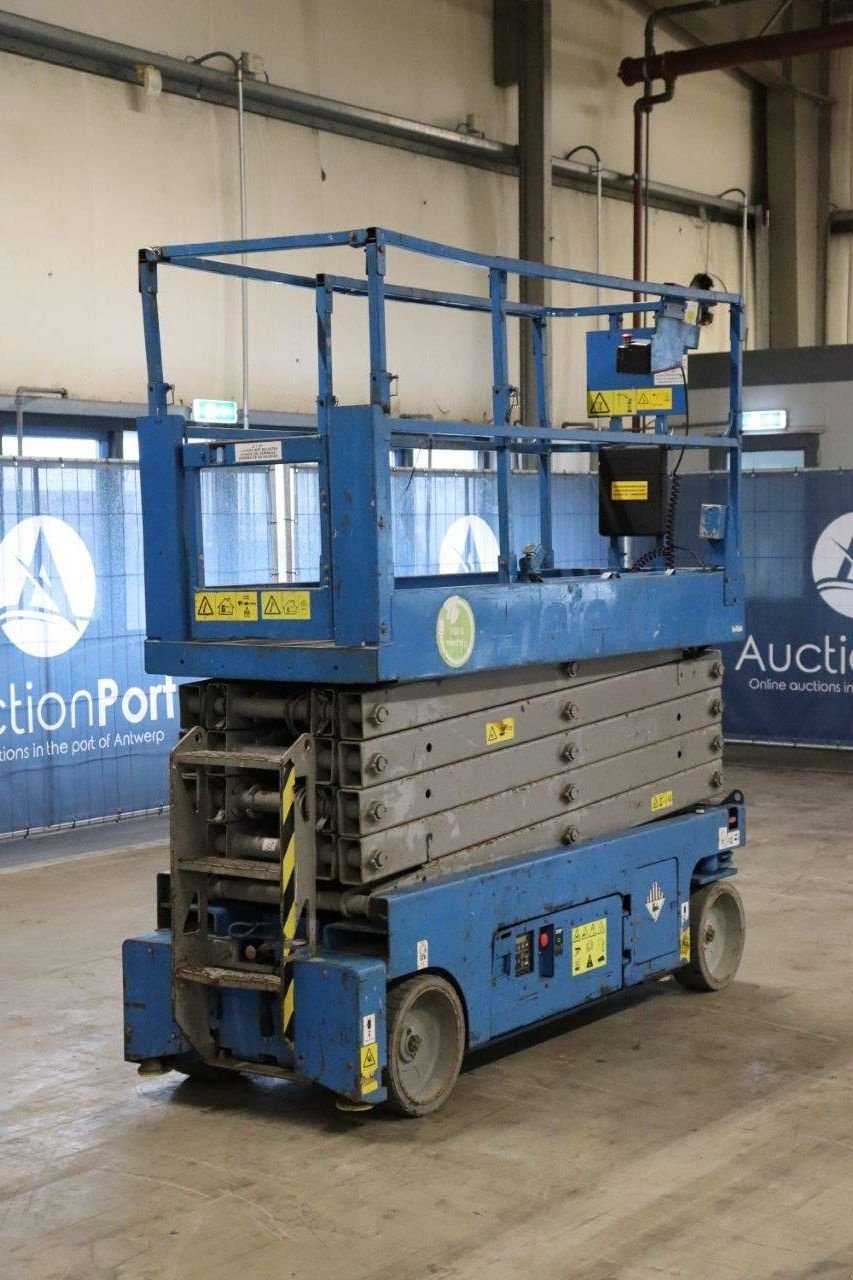 Teleskoparbeitsbühne typu Genie GS-3232, Gebrauchtmaschine w Antwerpen (Zdjęcie 10)