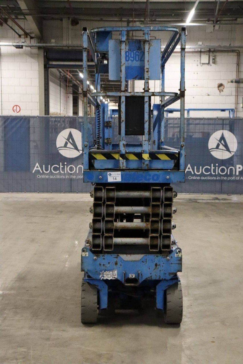 Teleskoparbeitsbühne типа Genie GS-3232, Gebrauchtmaschine в Antwerpen (Фотография 7)