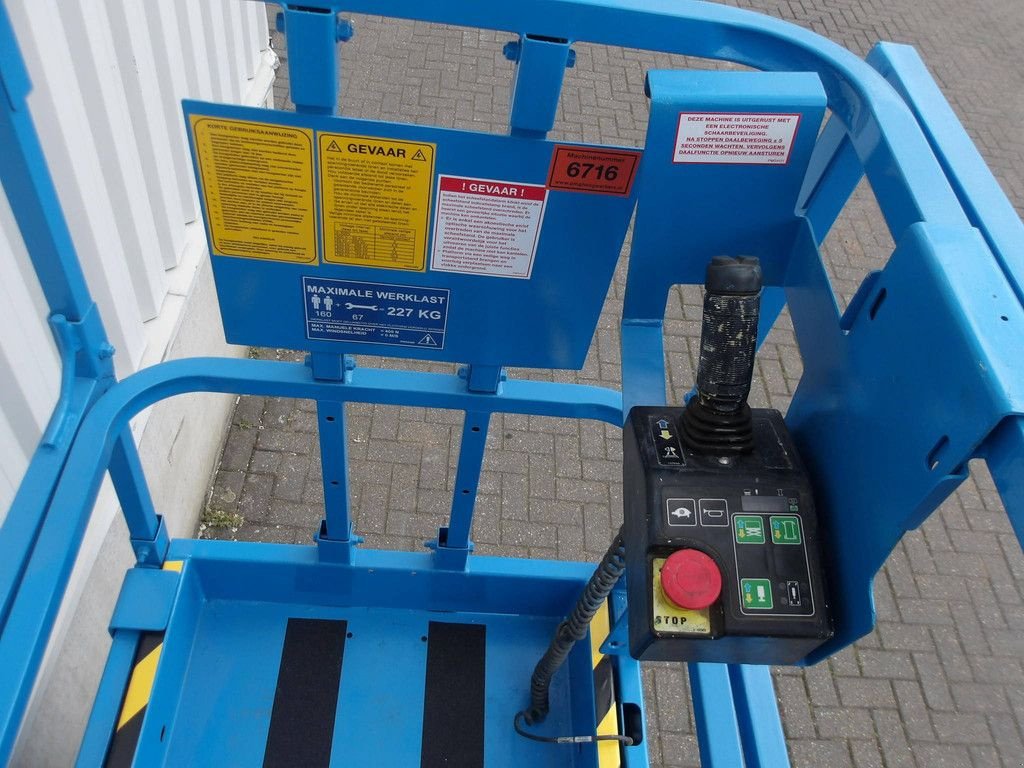 Teleskoparbeitsbühne typu Genie GS-3232, Gebrauchtmaschine v Antwerpen (Obrázok 4)