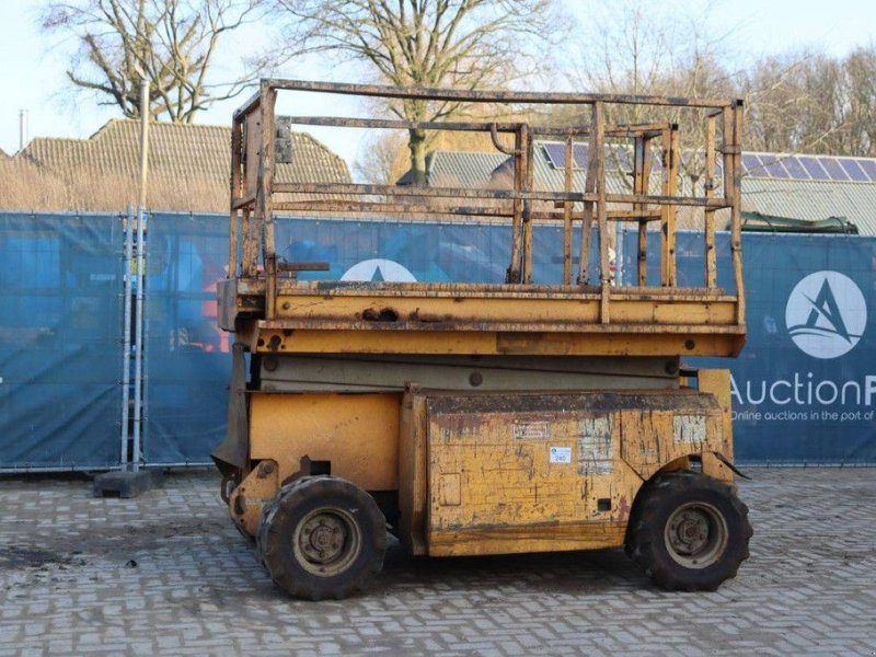 Teleskoparbeitsbühne des Typs Genie GS-3268 RT, Gebrauchtmaschine in Antwerpen