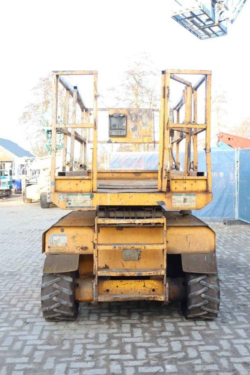 Teleskoparbeitsbühne des Typs Genie GS-3268 RT, Gebrauchtmaschine in Antwerpen (Bild 5)
