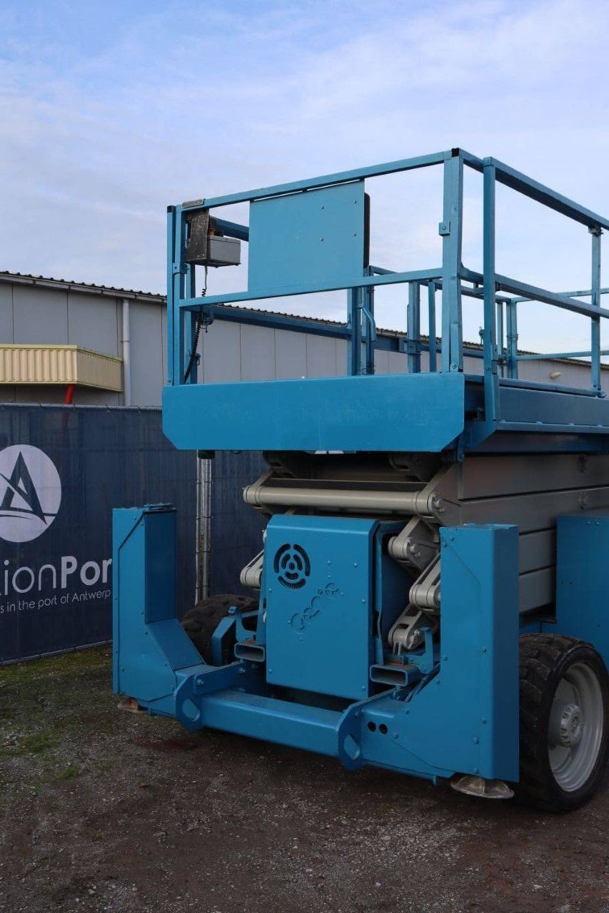 Teleskoparbeitsbühne типа Genie GS-4390, Gebrauchtmaschine в Antwerpen (Фотография 11)