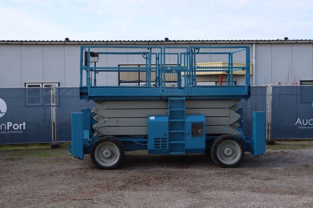 Teleskoparbeitsbühne типа Genie GS-4390, Gebrauchtmaschine в Antwerpen (Фотография 2)