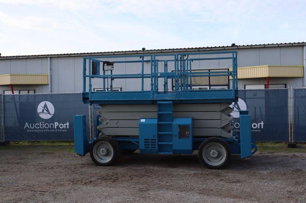 Teleskoparbeitsbühne типа Genie GS-4390, Gebrauchtmaschine в Antwerpen (Фотография 3)