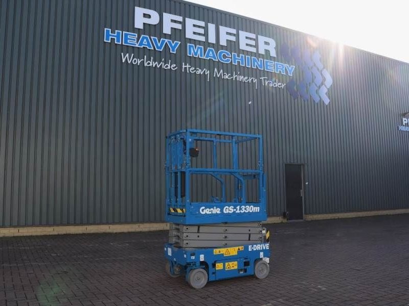 Teleskoparbeitsbühne des Typs Genie GS1330M Valid inspection, *Guarantee! All-Electric, Gebrauchtmaschine in Groenlo (Bild 1)