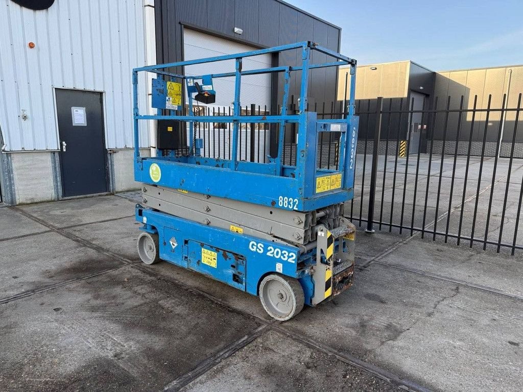 Teleskoparbeitsbühne του τύπου Genie GS2032, Gebrauchtmaschine σε Antwerpen (Φωτογραφία 2)