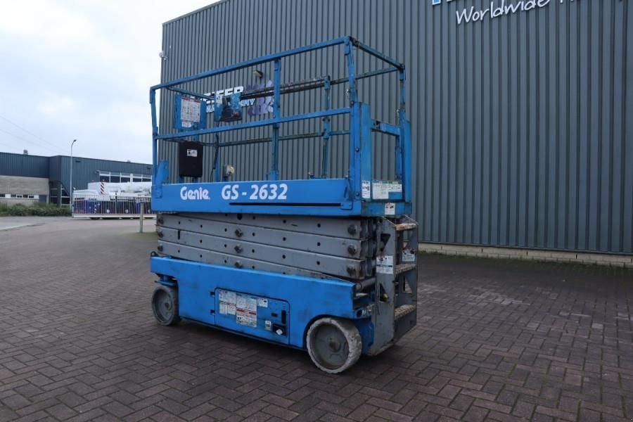 Teleskoparbeitsbühne of the type Genie GS2632 Electric, Working Height 10m, 227kg Capacit, Gebrauchtmaschine in Groenlo (Picture 11)