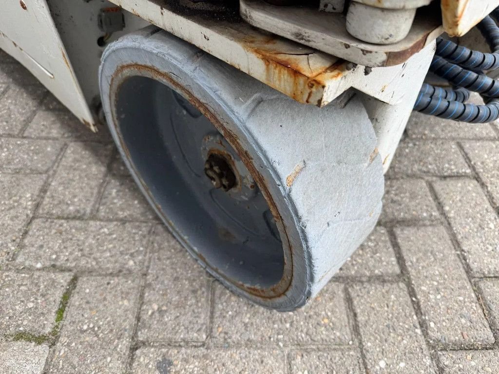 Teleskoparbeitsbühne типа Genie GS2632 Hoogwerker Schaarhoogwerker, Gebrauchtmaschine в Hedel (Фотография 8)