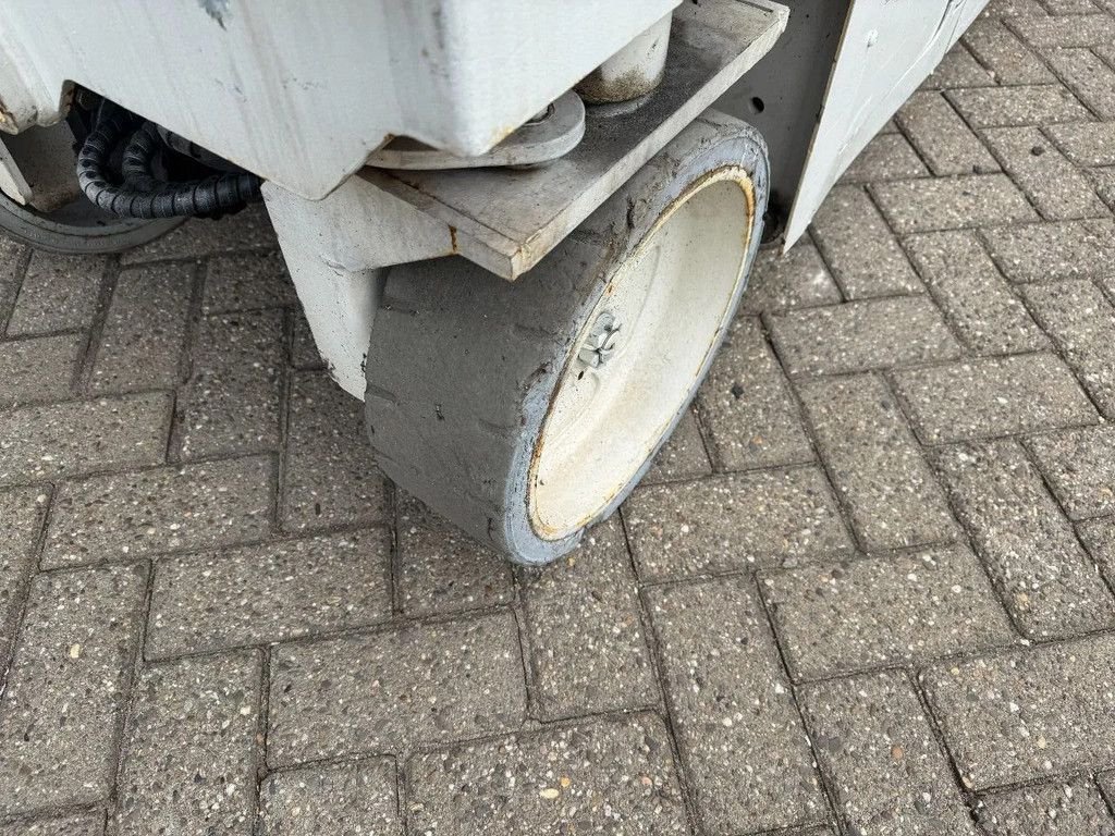 Teleskoparbeitsbühne tip Genie GS2632 Hoogwerker Schaarhoogwerker, Gebrauchtmaschine in Hedel (Poză 4)