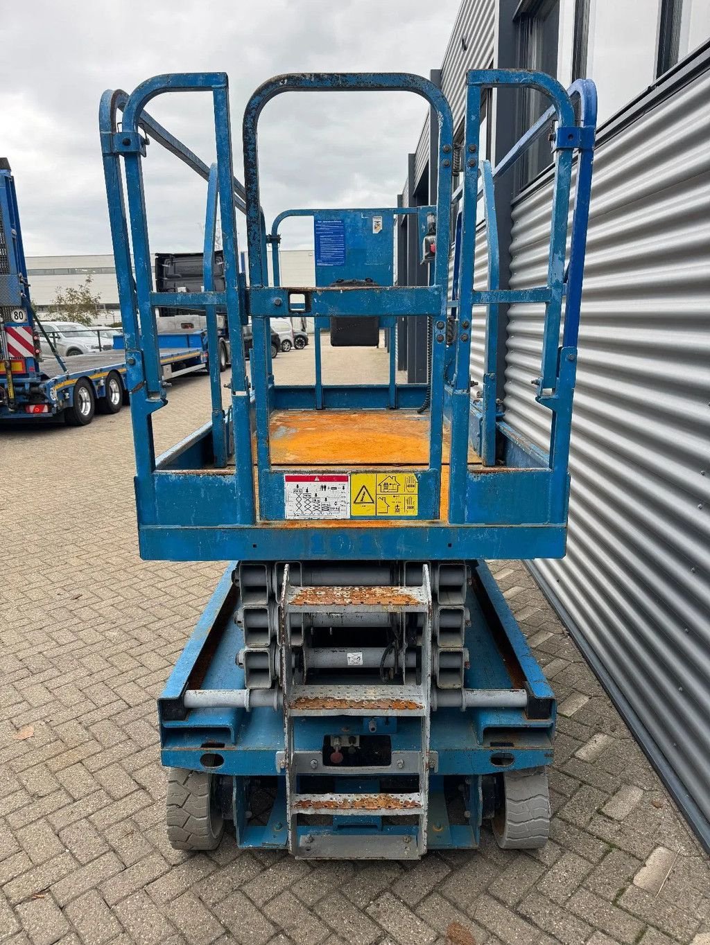 Teleskoparbeitsbühne типа Genie GS2646 Hoogwerker Schaarhoogwerker, Gebrauchtmaschine в Hedel (Фотография 3)