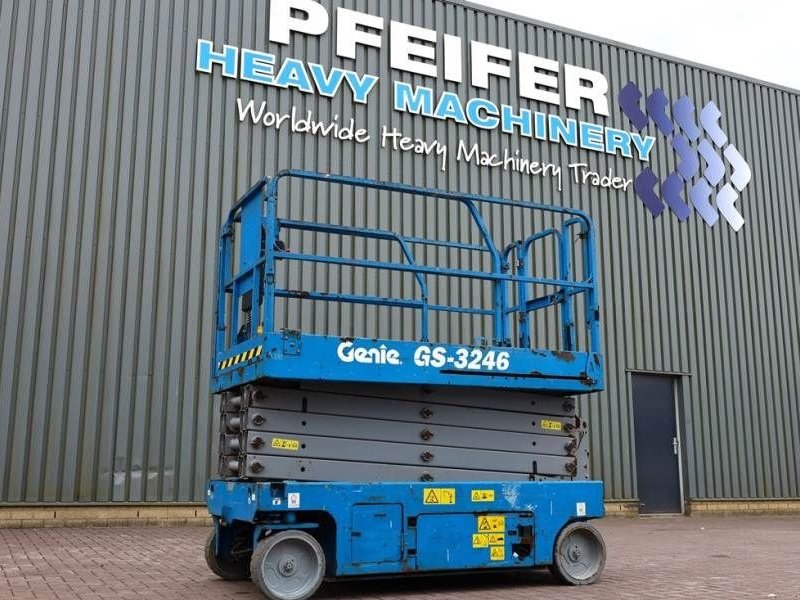 Teleskoparbeitsbühne tipa Genie GS3246 Electric, Working Height 11.75 m, 318kg Cap, Gebrauchtmaschine u Groenlo (Slika 1)