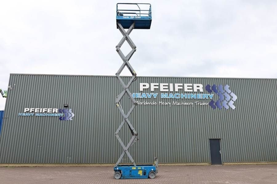 Teleskoparbeitsbühne типа Genie GS3246 Electric, Working Height 11.75 m, 318kg Cap, Gebrauchtmaschine в Groenlo (Фотография 3)