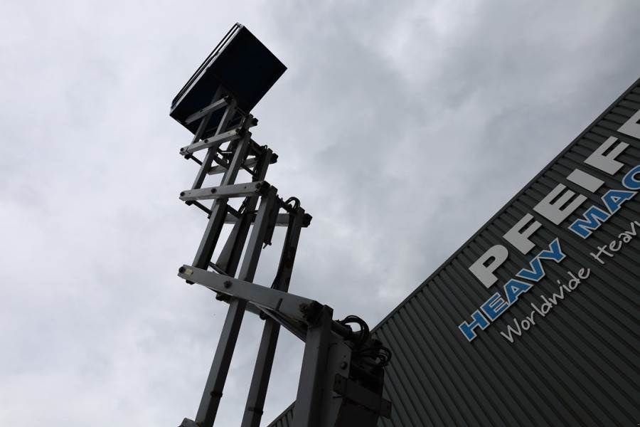 Teleskoparbeitsbühne типа Genie GS3246 Electric, Working Height 11.75 m, 318kg Cap, Gebrauchtmaschine в Groenlo (Фотография 11)
