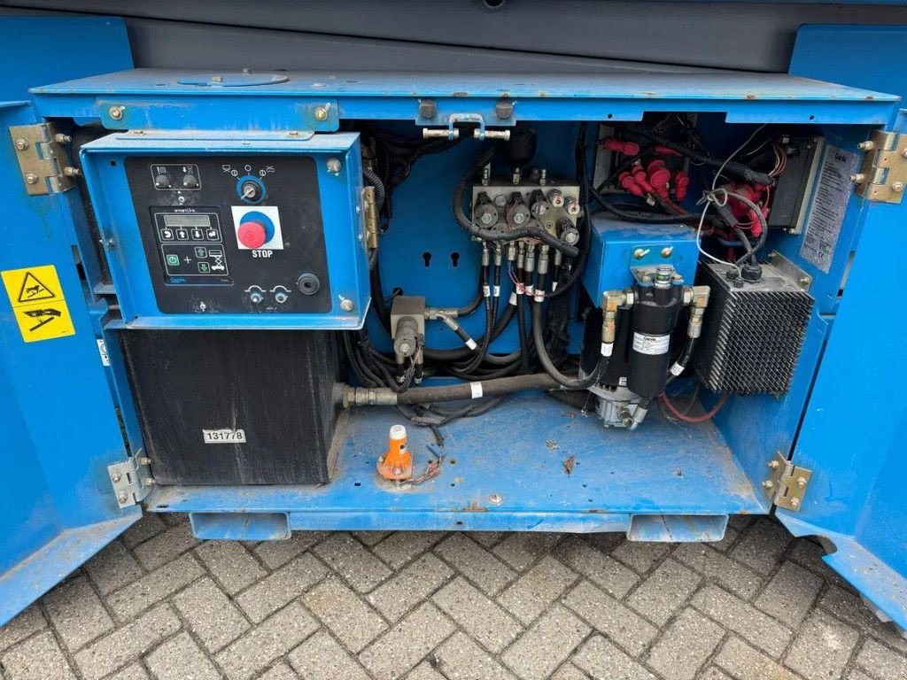 Teleskoparbeitsbühne del tipo Genie GS3369DC Hoogwerker Schaarhoogwerker, Gebrauchtmaschine en Hedel (Imagen 11)