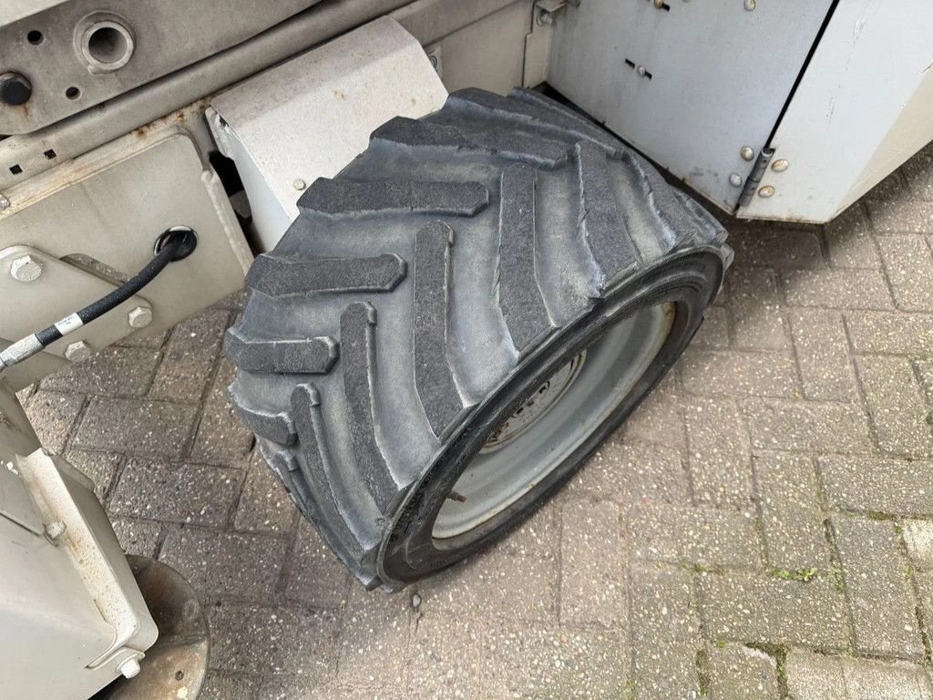 Teleskoparbeitsbühne типа Genie GS3369RT Hoogwerker Schaarhoogwerker Ruwterrein, Gebrauchtmaschine в Hedel (Фотография 7)