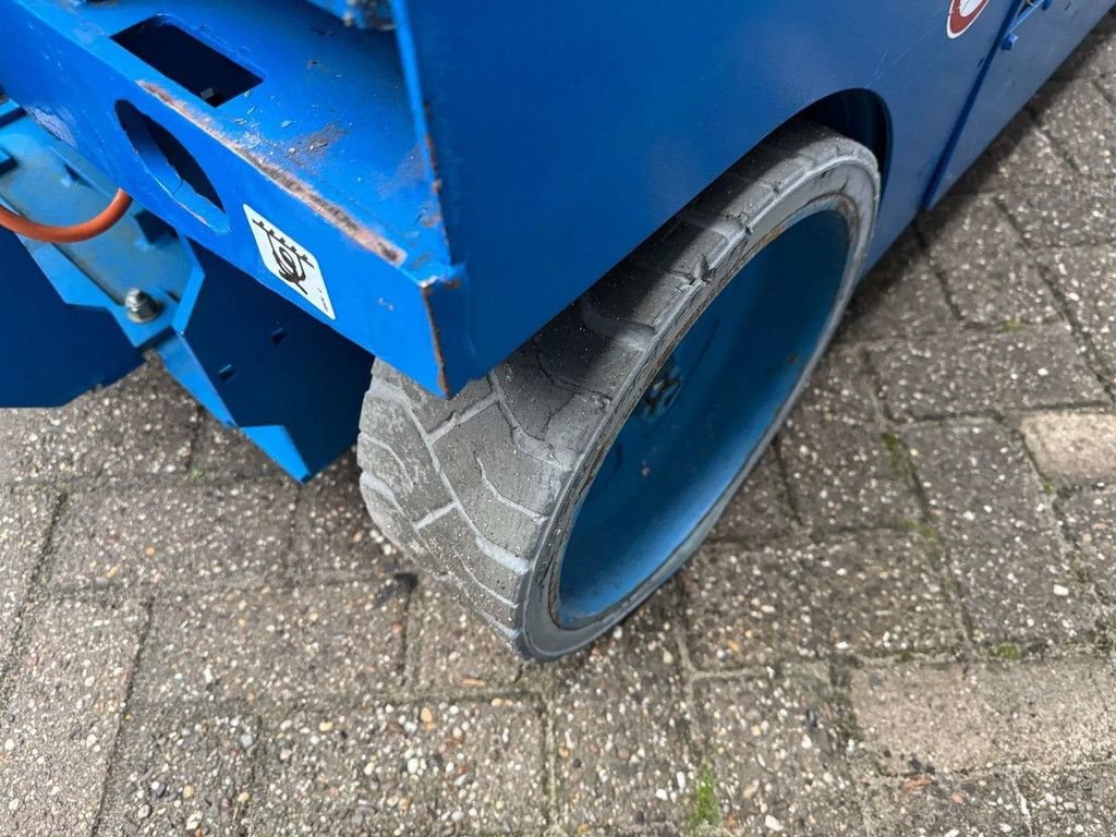 Teleskoparbeitsbühne tipa Genie GS4047 Hoogwerker Schaarhoogwerker, Gebrauchtmaschine u Hedel (Slika 7)