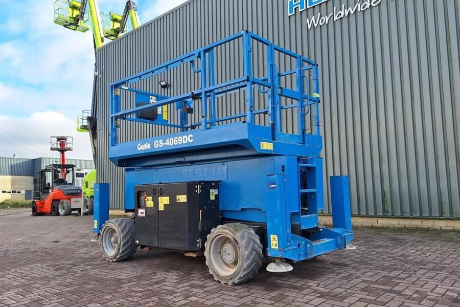Teleskoparbeitsbühne des Typs Genie GS4069DC Electric, 14m Working Height, 363kg Capac, Gebrauchtmaschine in Groenlo (Bild 10)