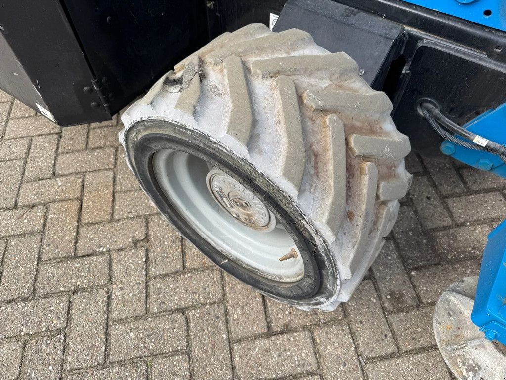 Teleskoparbeitsbühne del tipo Genie GS4069DC Hoogwerker Schaarhoogwerker, Gebrauchtmaschine en Hedel (Imagen 5)