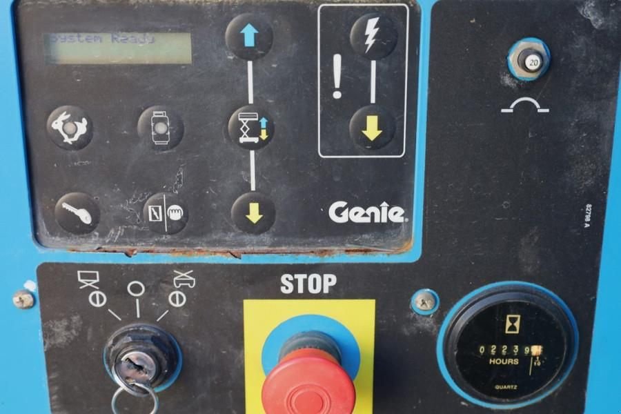 Teleskoparbeitsbühne tipa Genie GS4390 Diesel, 4x4 Drive, 15m Working Height, 680k, Gebrauchtmaschine u Groenlo (Slika 4)